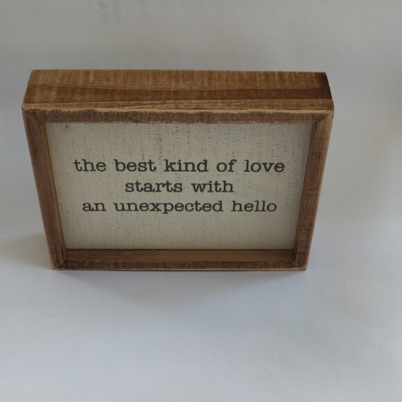 Primitives by Kathy - the best kind of love starts with unexpected hello - Picture 1 of 4